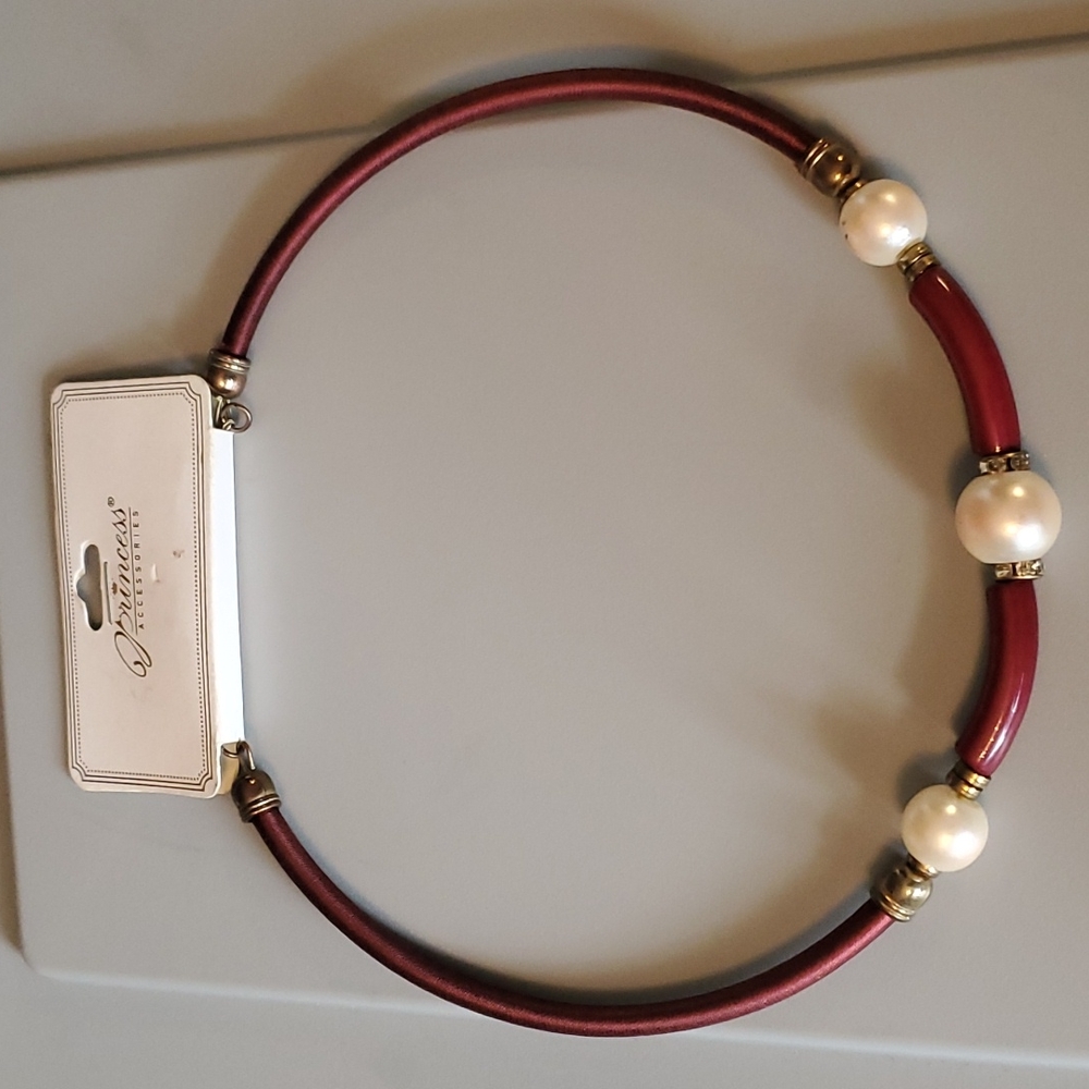 NWT Red Choker necklace with white large faux pearls and small rhinestones.